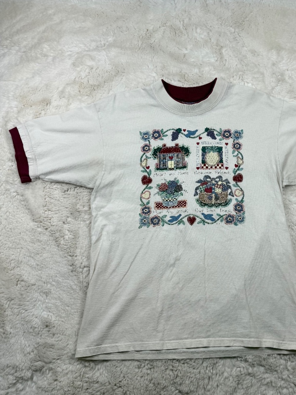 Heart & Home Quilt Style T-Shirt Gildan Heavy Weight Cottagecore Vintage 1990s L